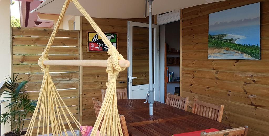 Kaz' D'O Apartment L'Etang-Sale Ngoại thất bức ảnh